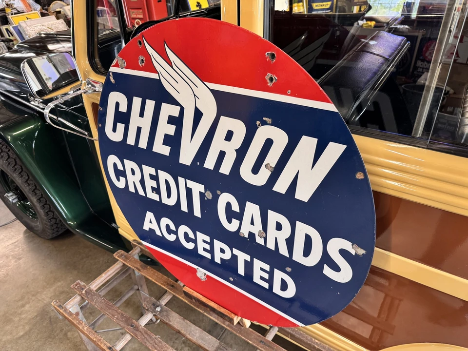 Chevron - Image 21 of 31