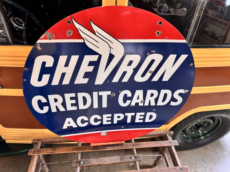 Chevron - Image 19 of 31
