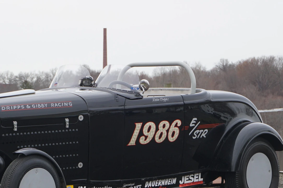 Ford Hot Rod - Image 26 of 31
