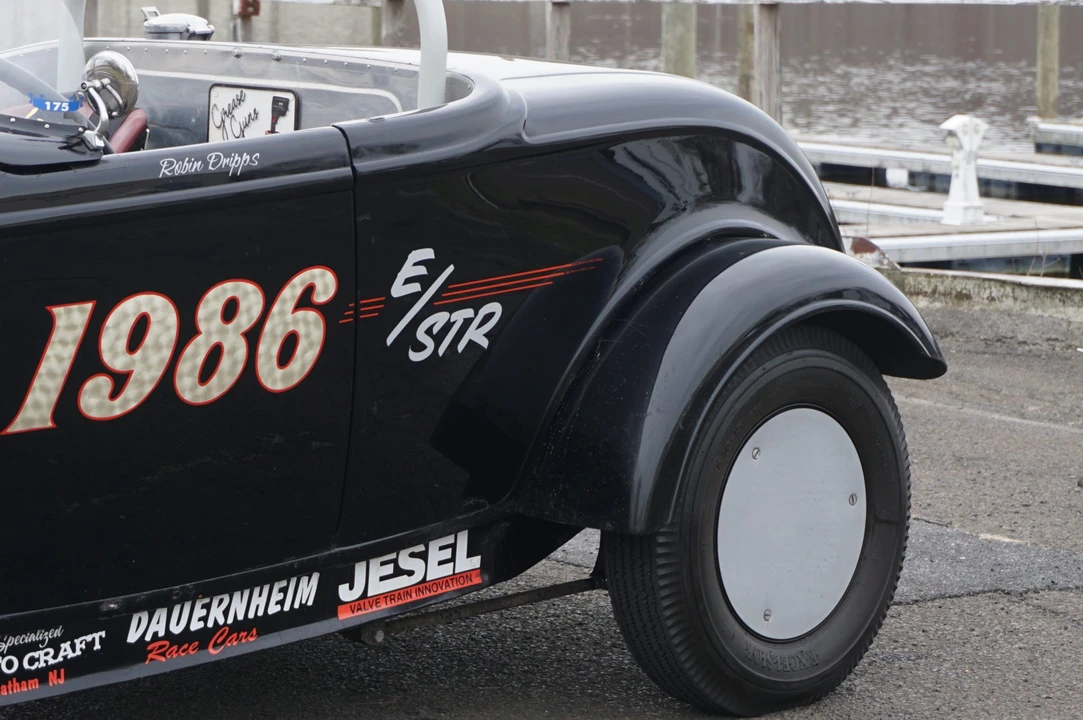 Ford Hot Rod - Image 25 of 31
