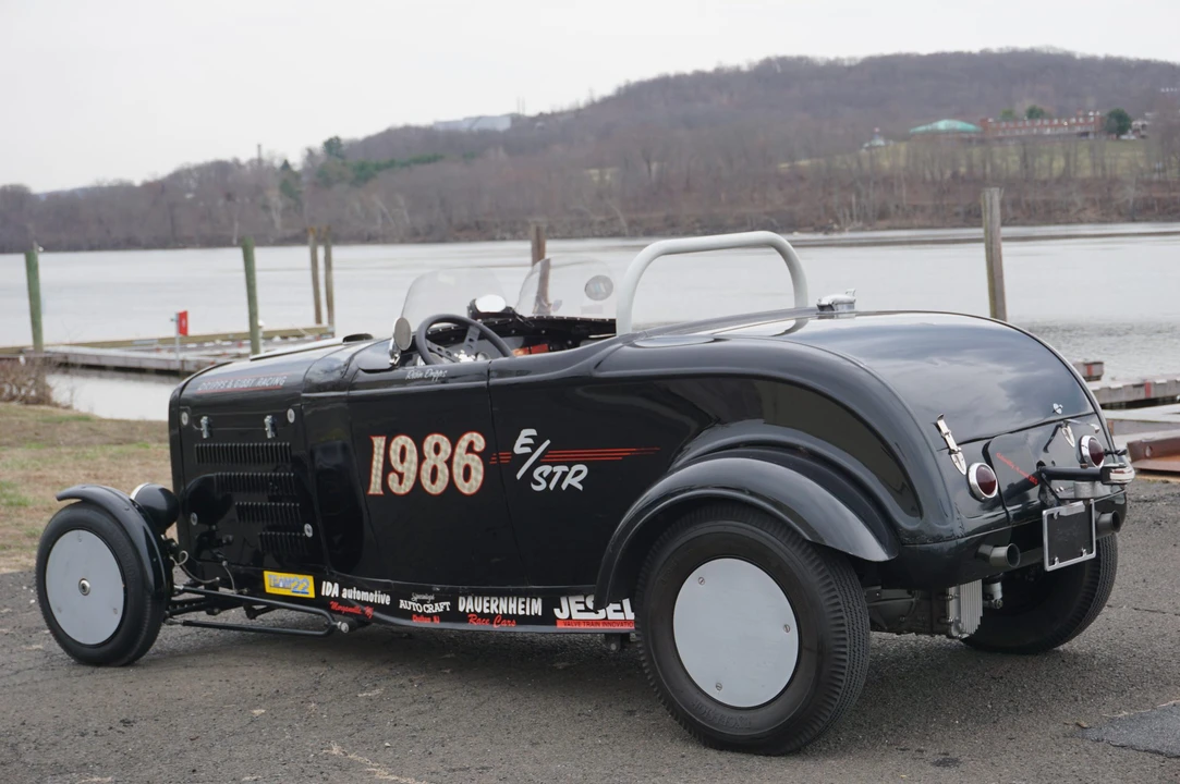 Ford Hot Rod - Image 7 of 31
