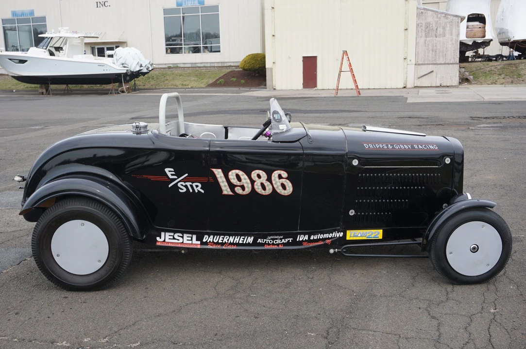 Ford Hot Rod - Image 13 of 31