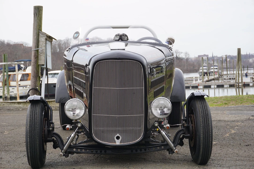 Ford Hot Rod - Image 16 of 31