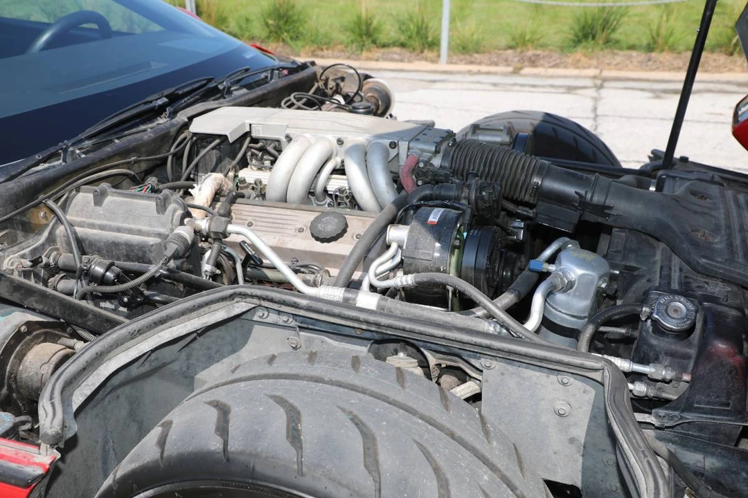 1987 Chevrolet Corvette C4 - Image 13 of 15