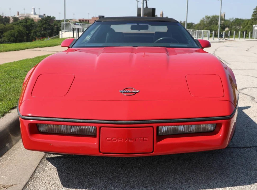 1987 Chevrolet Corvette C4 - Image 2 of 15