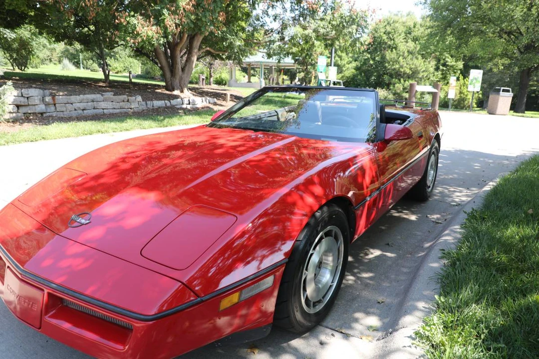 1987 Chevrolet Corvette C4 - Image 14 of 15