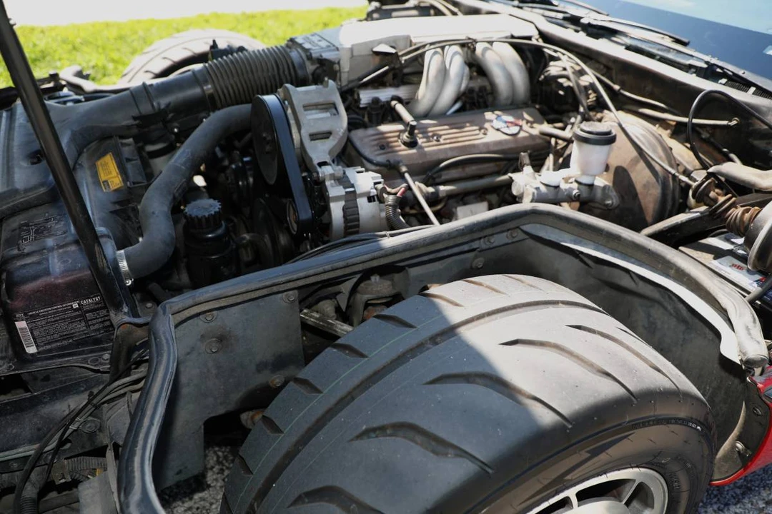 1987 Chevrolet Corvette C4 - Image 12 of 15