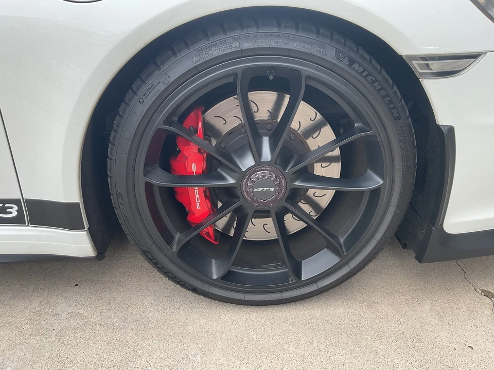 2015 Porsche 991 GT3 - Image 17 of 31