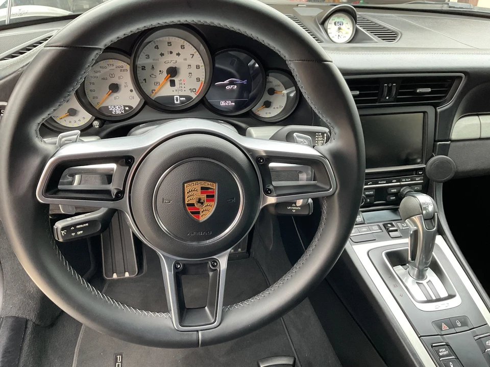 2015 Porsche 991 GT3 - Image 21 of 31