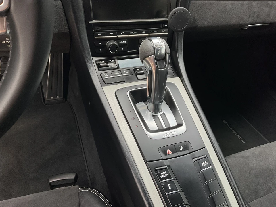 2015 Porsche 991 GT3 - Image 22 of 31