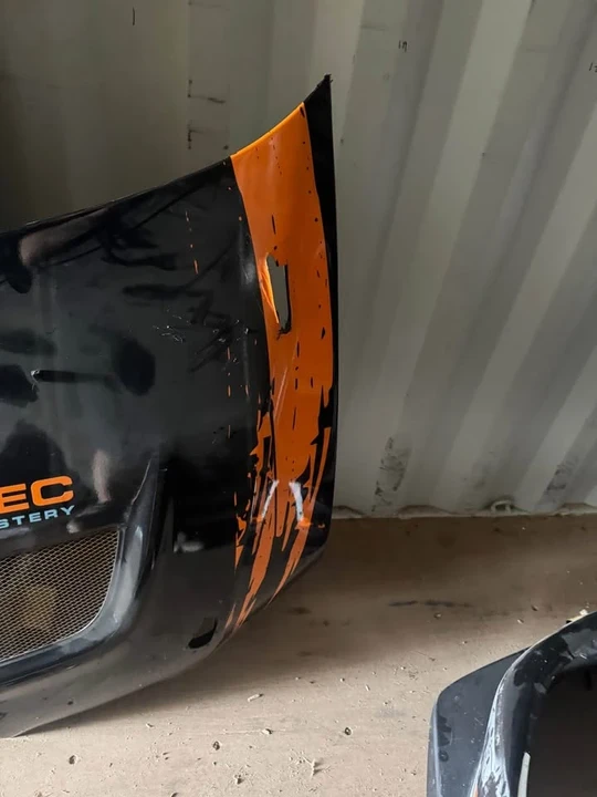 Parts & Memorabilia Bodywork - Image 2 of 3