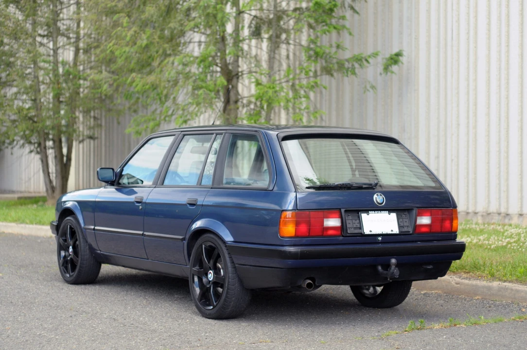 1991 BMW E30 3 Series - Image 8 of 31