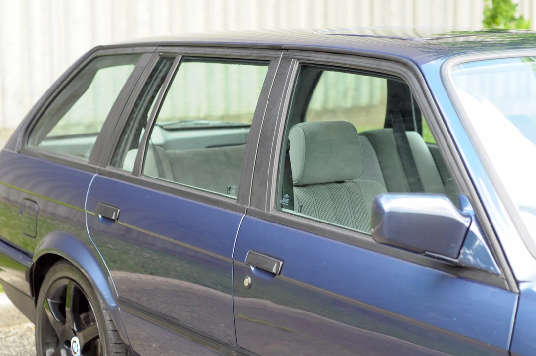 1991 BMW E30 3 Series - Image 28 of 31