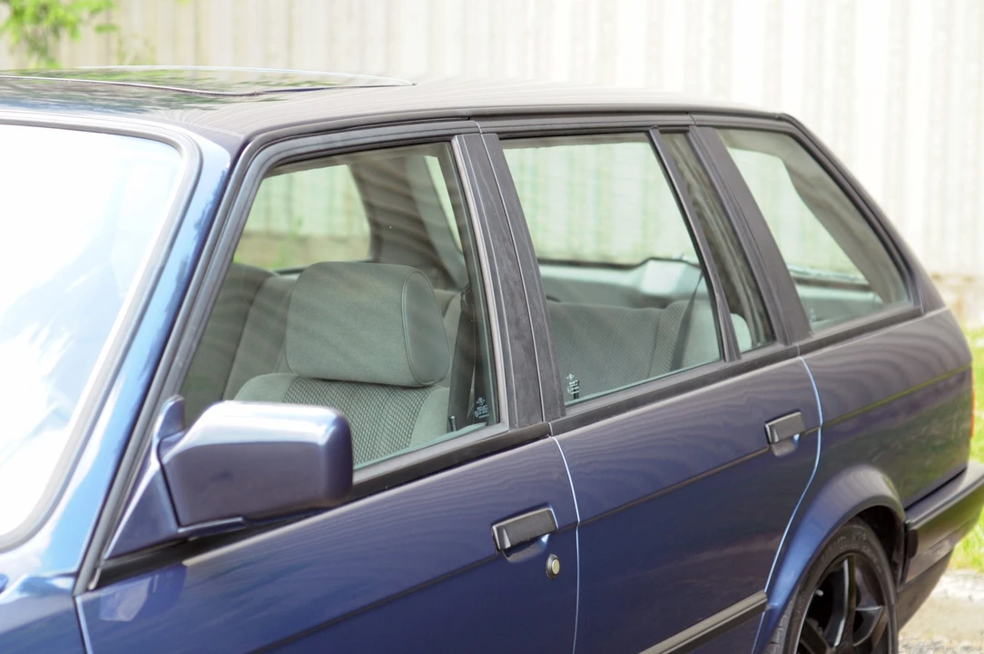 1991 BMW E30 3 Series - Image 23 of 31