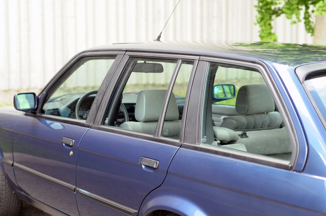 1991 BMW E30 3 Series - Image 24 of 31