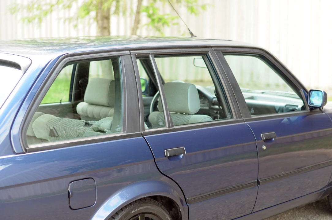 1991 BMW E30 3 Series - Image 27 of 31