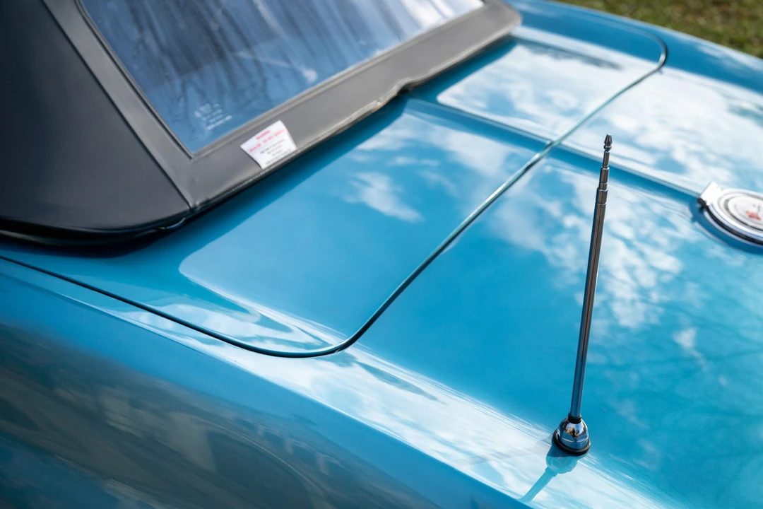 1965 Chevrolet Corvette C2 - Image 23 of 31