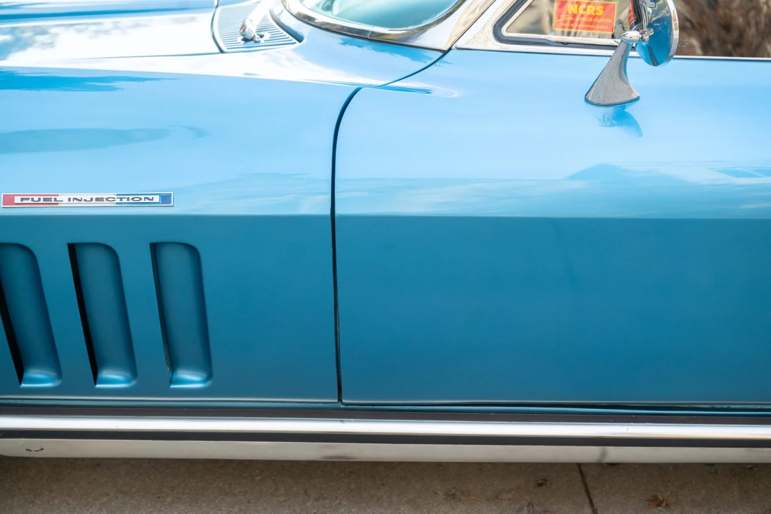 1965 Chevrolet Corvette C2 - Image 20 of 31