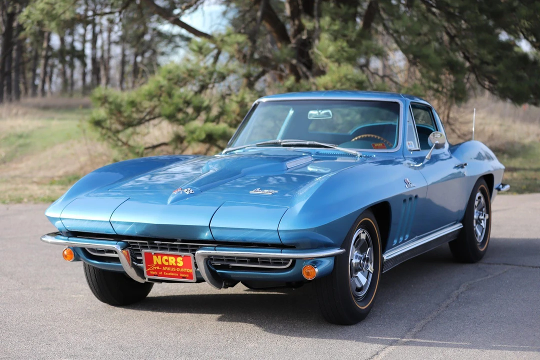 1966 Chevrolet Corvette C2 - Image 6 of 31