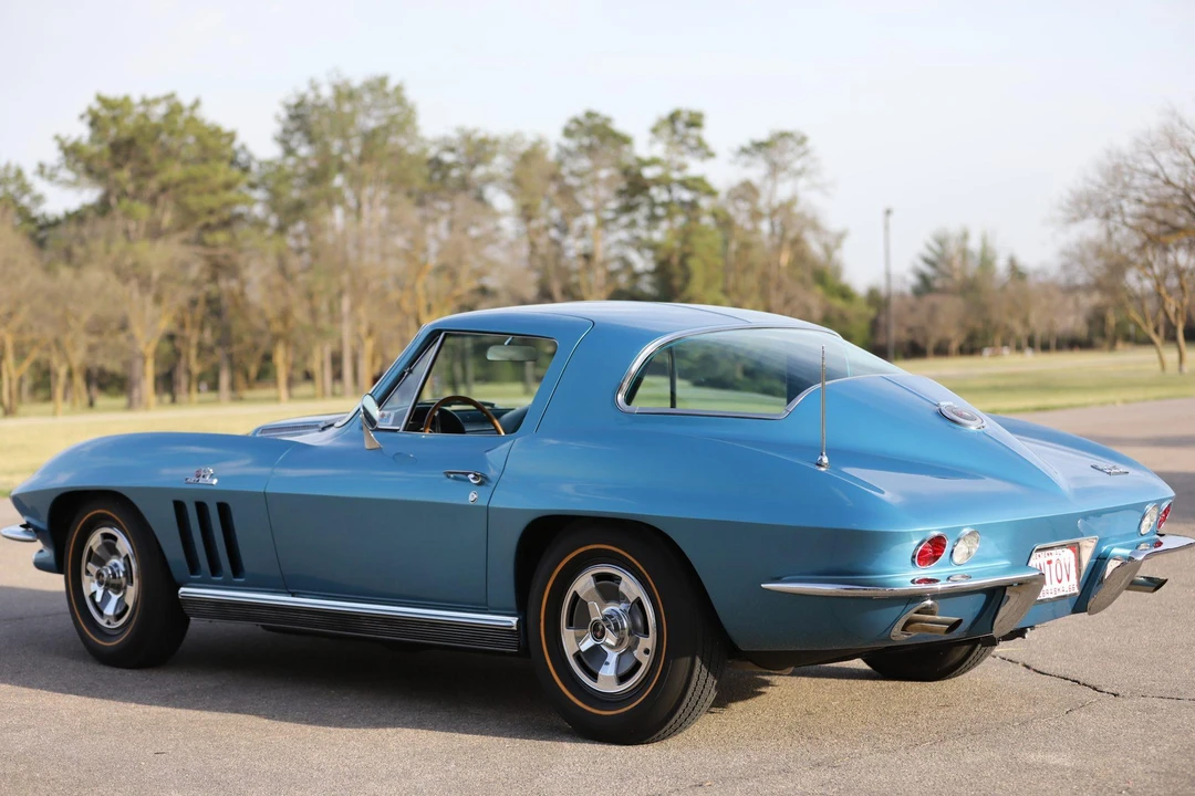 1966 Chevrolet Corvette C2 - Image 23 of 31