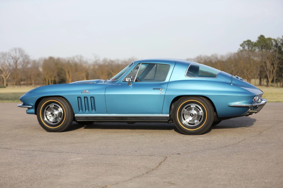 1966 Chevrolet Corvette C2 - Image 24 of 31