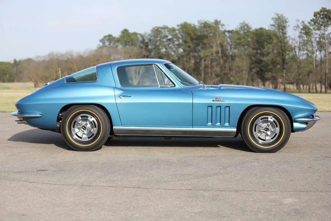 1966 Chevrolet Corvette C2 - Image 14 of 31