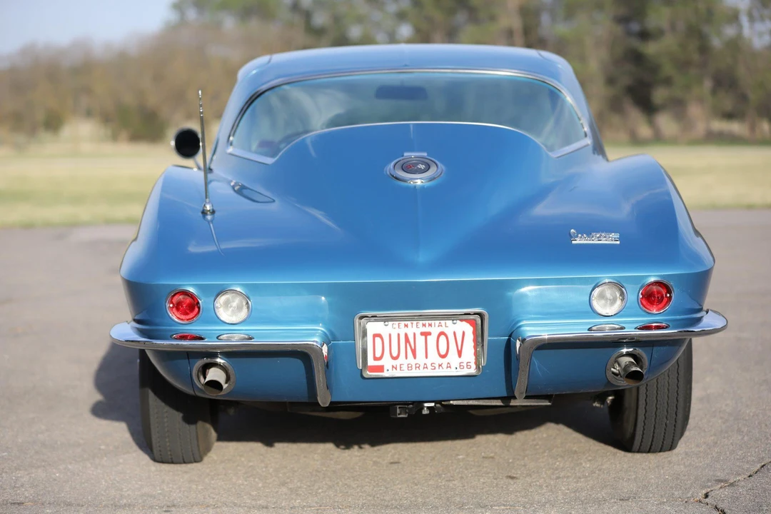 1966 Chevrolet Corvette C2 - Image 19 of 31