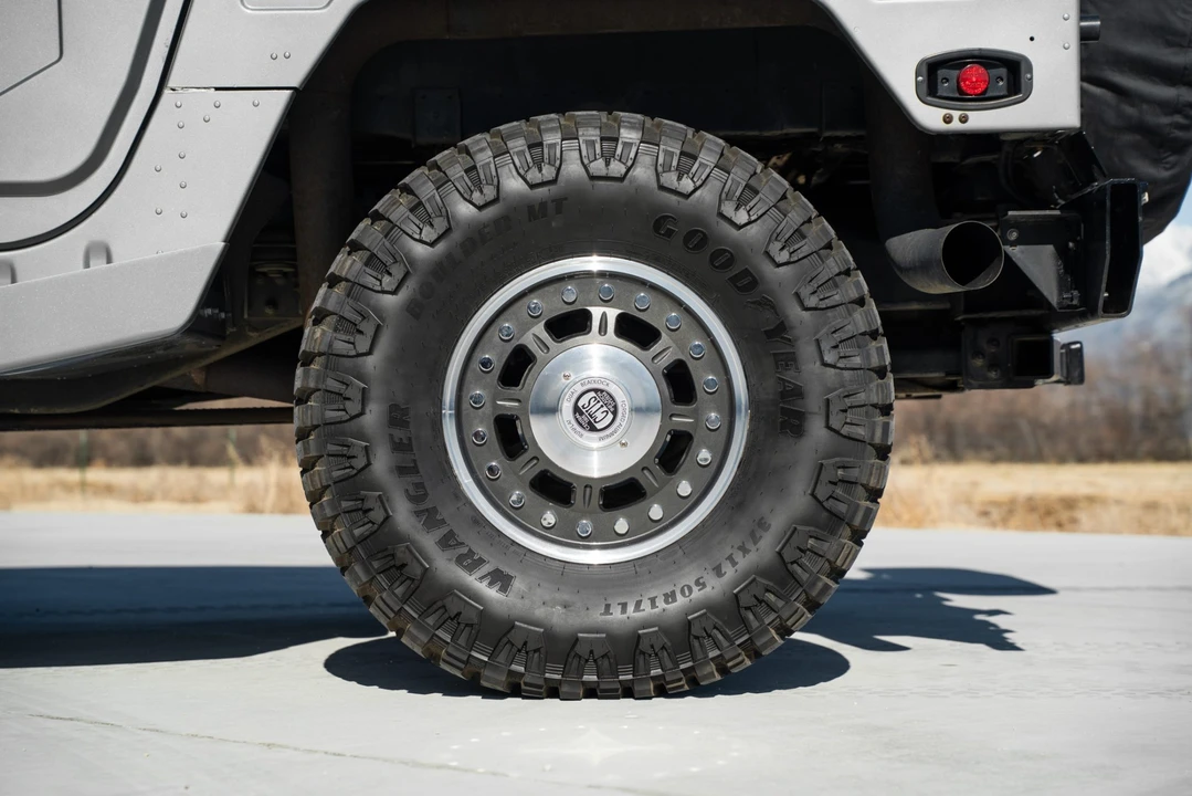 1998 Hummer Hummer H1 - Image 24 of 31