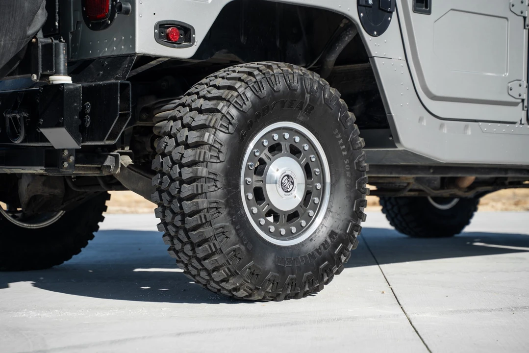 1998 Hummer Hummer H1 - Image 27 of 31