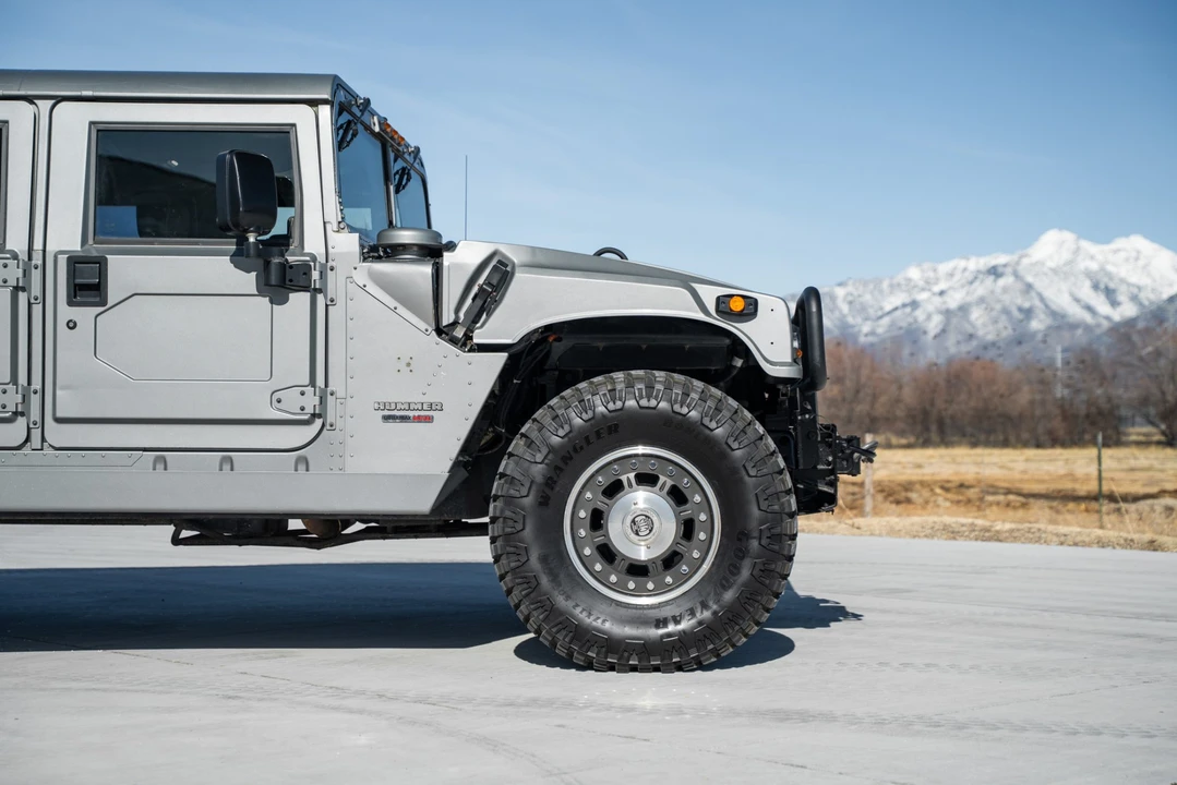 1998 Hummer Hummer H1 - Image 11 of 31