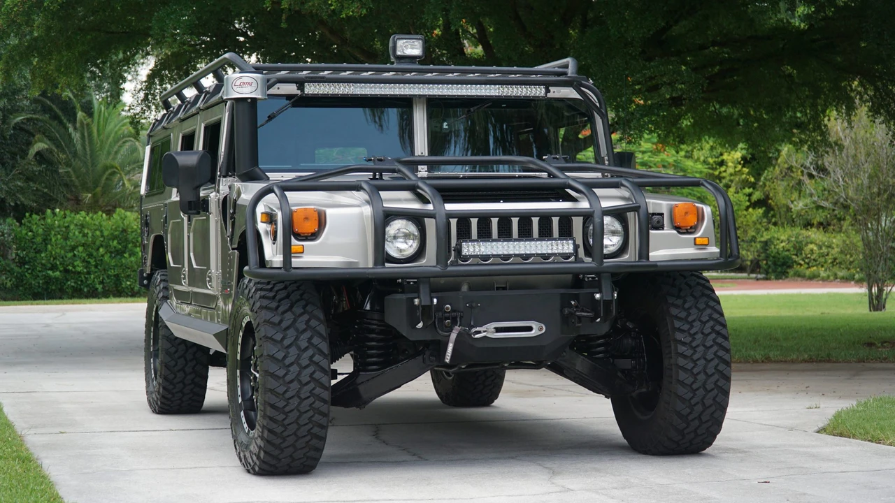 2000 Hummer Hummer H1 - Image 2 of 31
