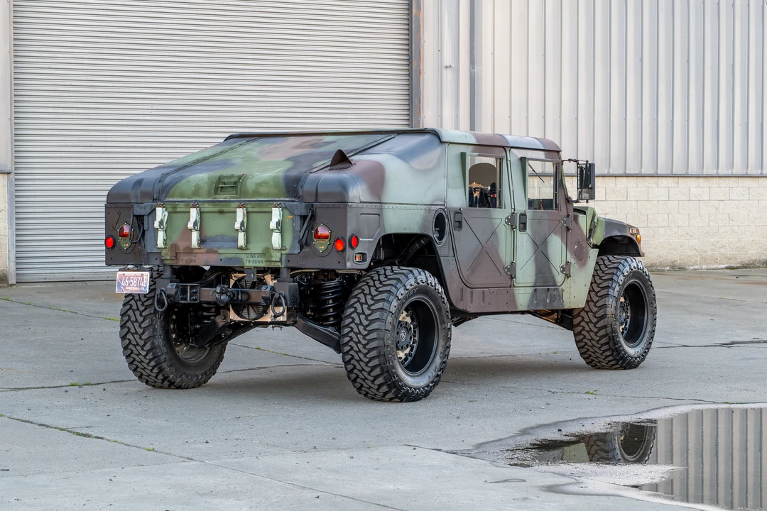 2001 Hummer HMMWV - Image 18 of 31
