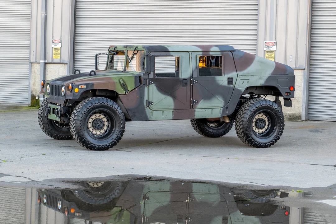 2001 Hummer HMMWV - Image 28 of 31