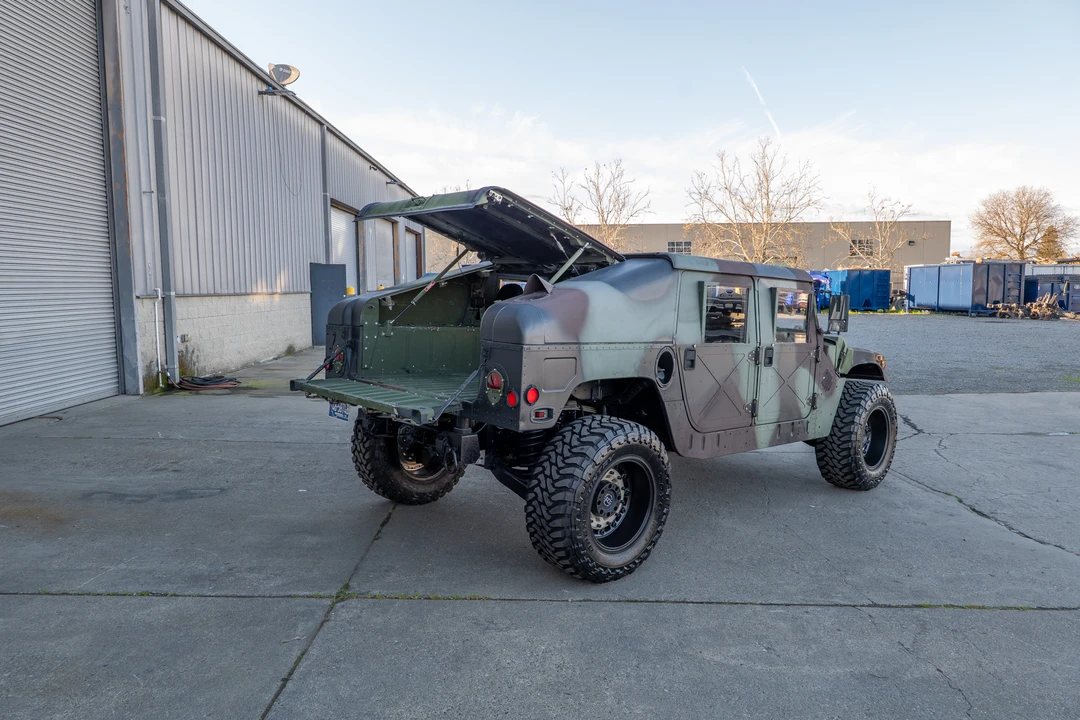 2001 Hummer HMMWV - Image 16 of 31