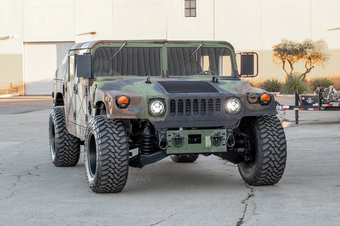 2001 Hummer HMMWV - Image 8 of 31