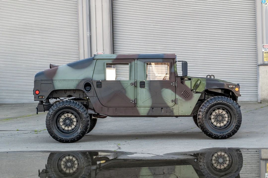 2001 Hummer HMMWV - Image 12 of 31