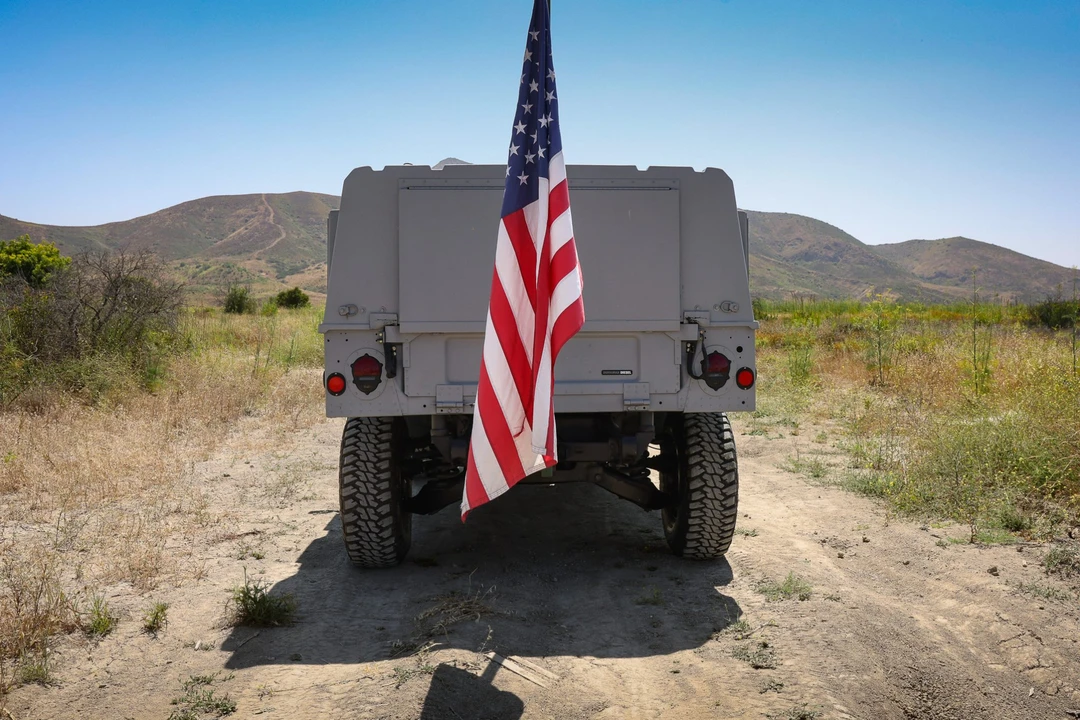 2003 Hummer HMMWV - Image 28 of 31