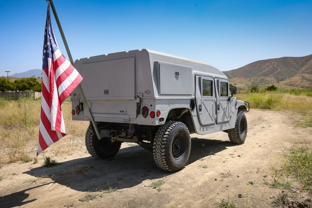 2003 Hummer HMMWV - Image 26 of 31