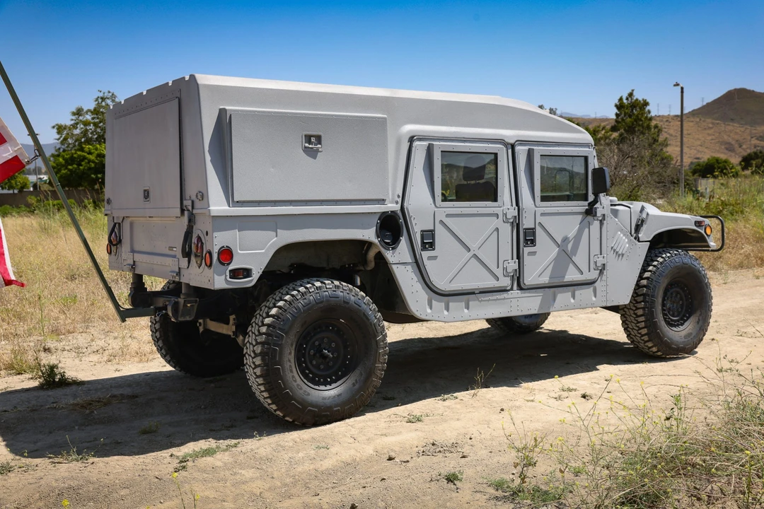 2003 Hummer HMMWV - Image 23 of 31