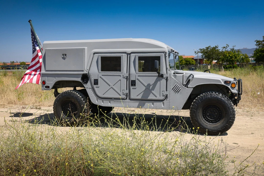2003 Hummer HMMWV - Image 16 of 31