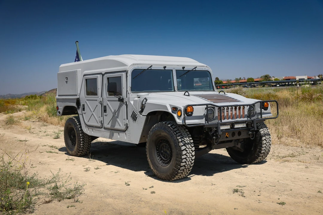 2003 Hummer HMMWV - Image 14 of 31