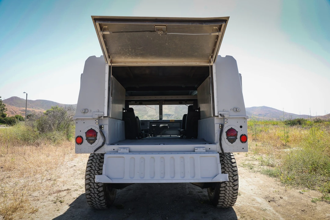 2003 Hummer HMMWV - Image 30 of 31