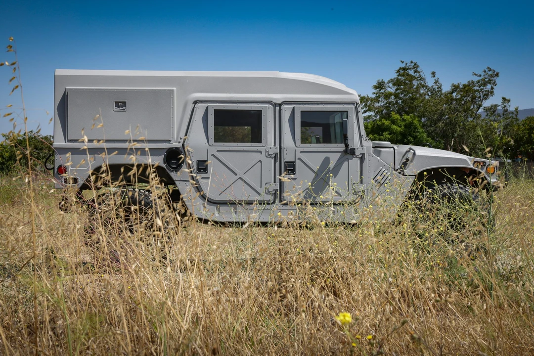 2003 Hummer HMMWV - Image 18 of 31