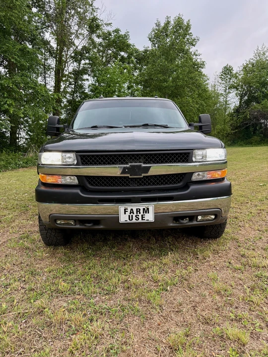 2003 Chevrolet Suburban 9th Gen - Image 15 of 31