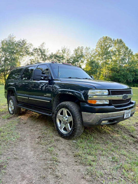 2003 Chevrolet Suburban 9th Gen - Image 23 of 31
