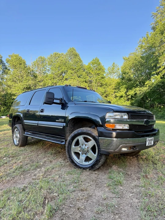 2003 Chevrolet Suburban 9th Gen - Image 24 of 31