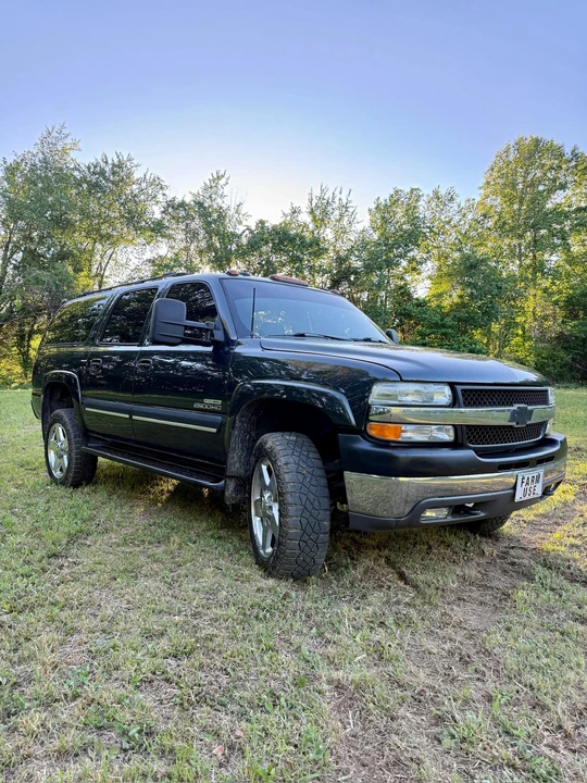 2003 Chevrolet Suburban 9th Gen - Image 30 of 31