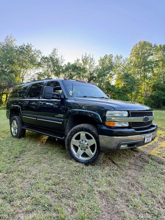 2003 Chevrolet Suburban 9th Gen - Image 29 of 31