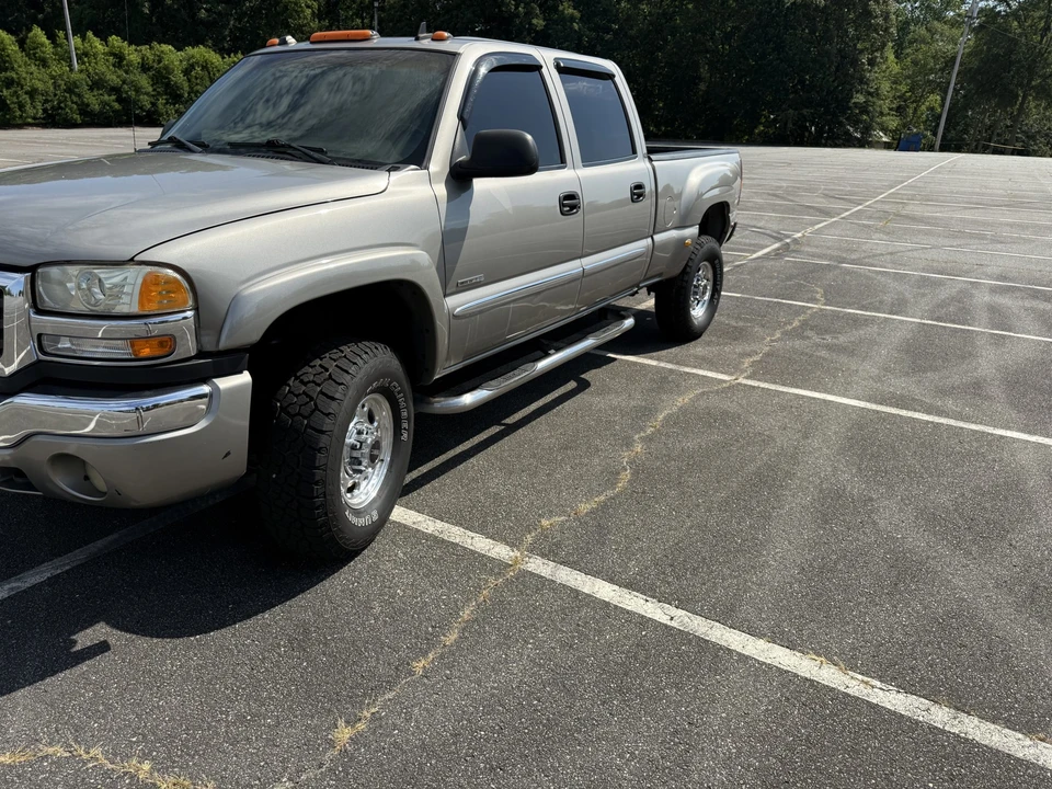 2003 GMC Sierra Heavy Duty 2nd Gen - Image 12 of 31