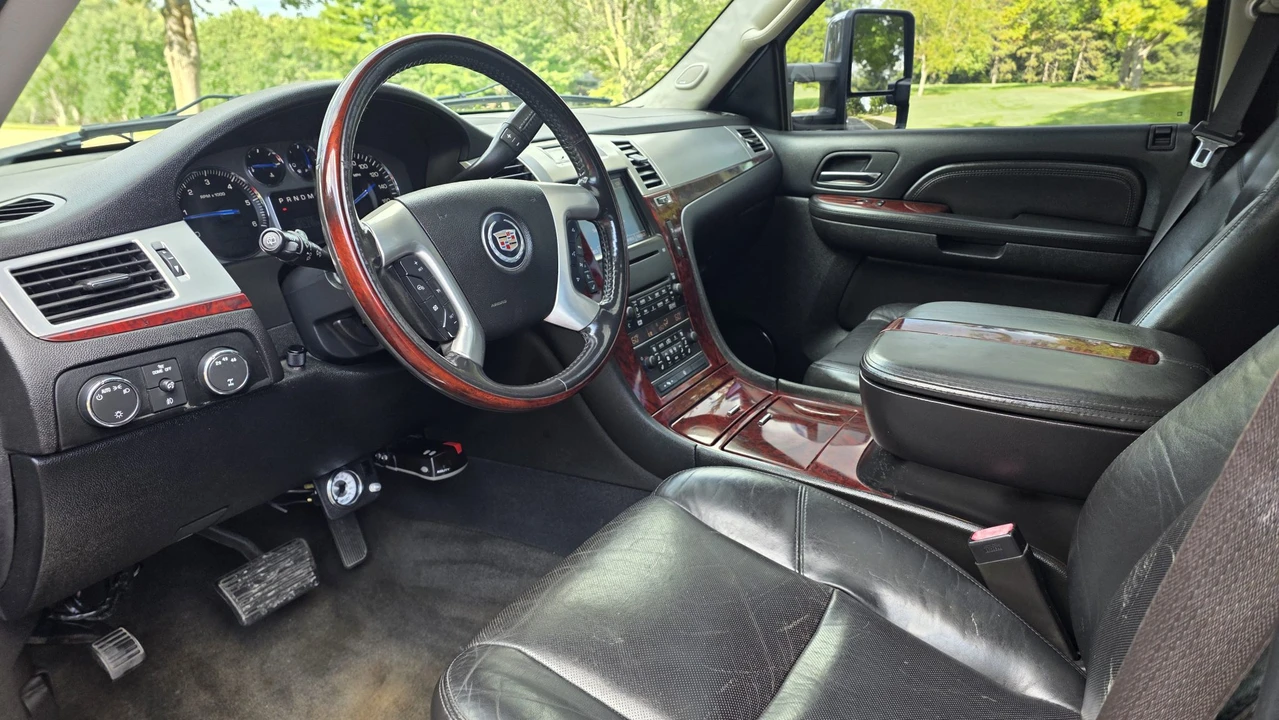 2008 Cadillac Escalade & EXT 3rd Gen - Image 21 of 31